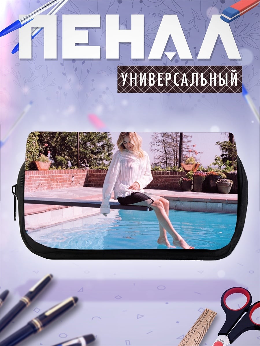 Пенал-косметичка девушка у бассейна