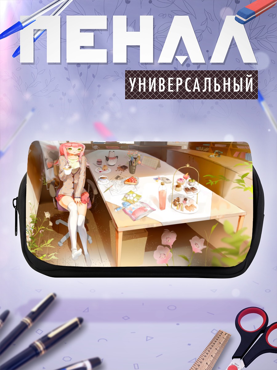 Пенал-косметичка Мику Хацунэ за столом