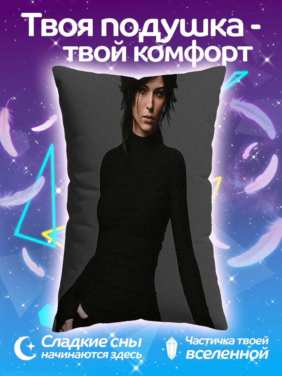 Подушка Женщина в черном