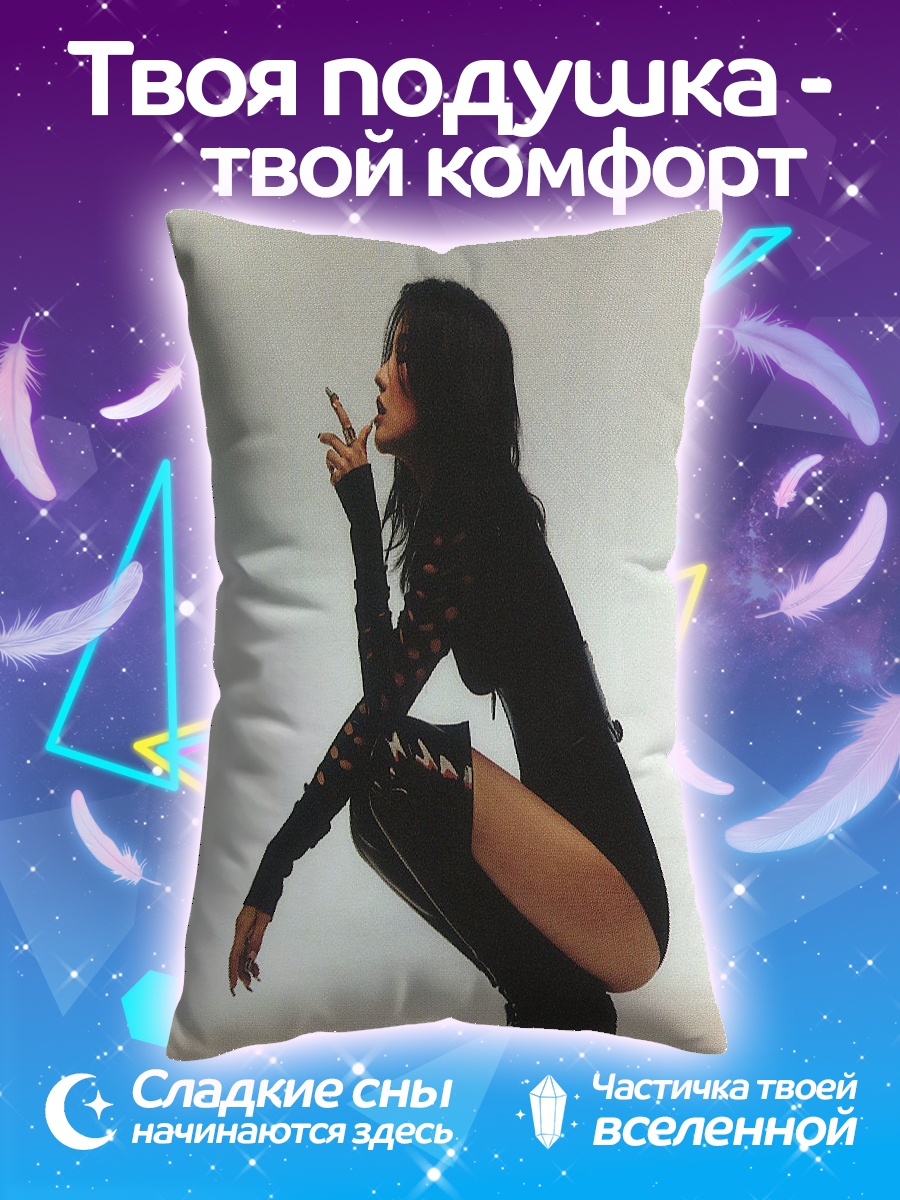 Подушка Девушка в черном