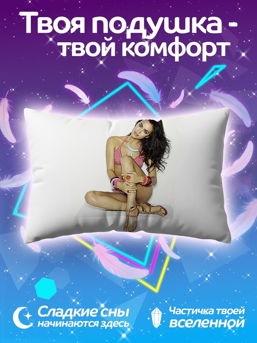 Подушка Девушка в купальнике