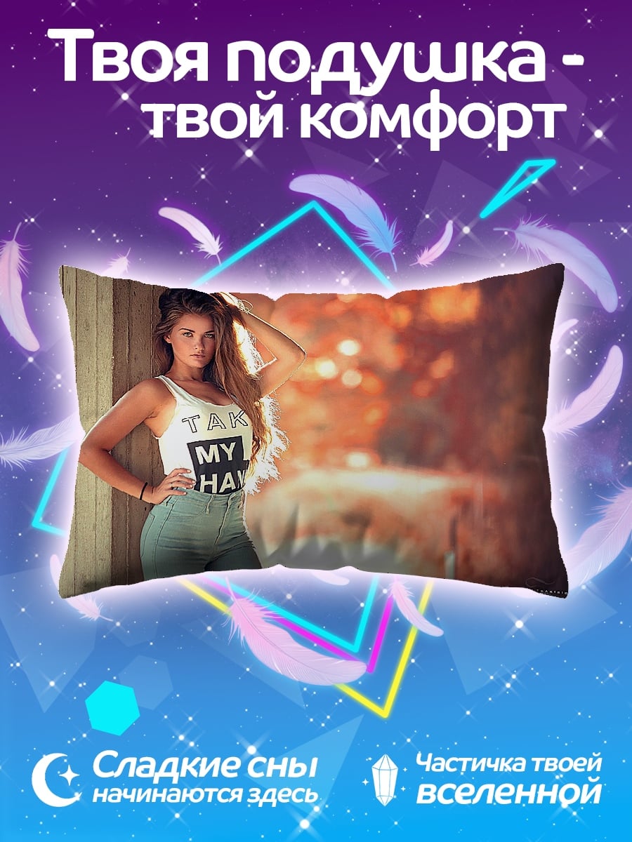 Подушка Девушка в топе